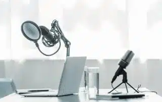 12 binge-worthy podcasts for small business owners